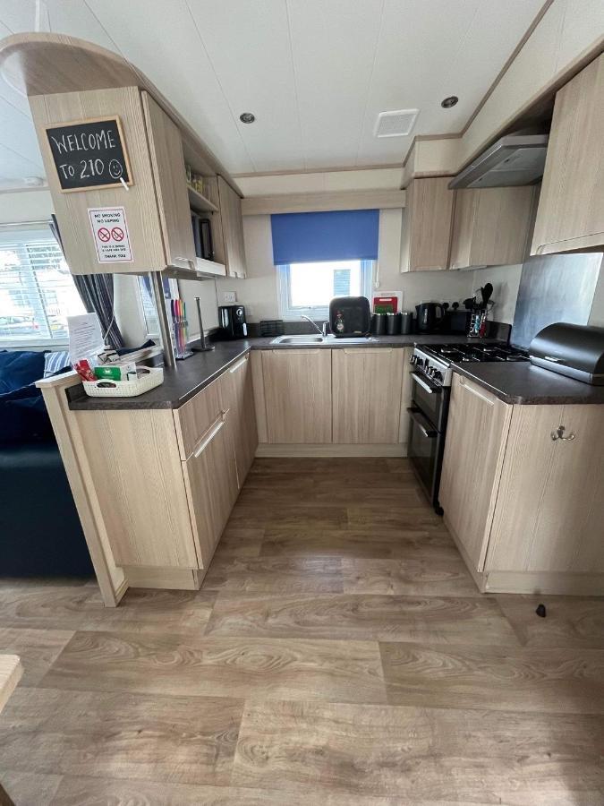 Tranquil Breaks Ltd Villa Prestatyn Exteriör bild